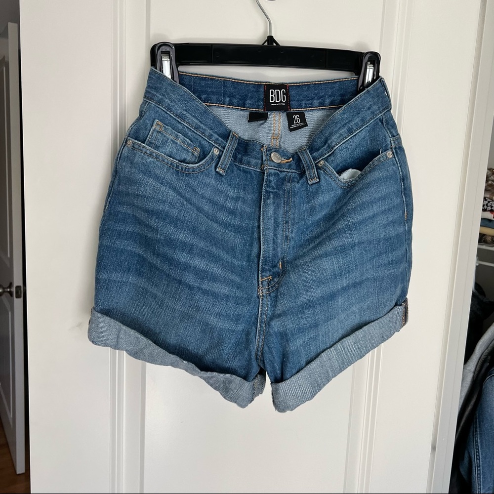 UO BDG Medium Wash Denim Short